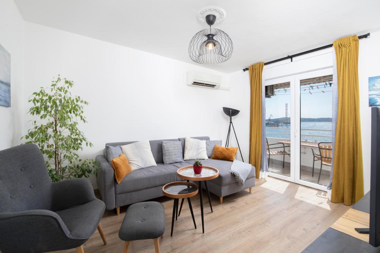 Top Floor Sunset Apartment Пула Екстер'єр фото